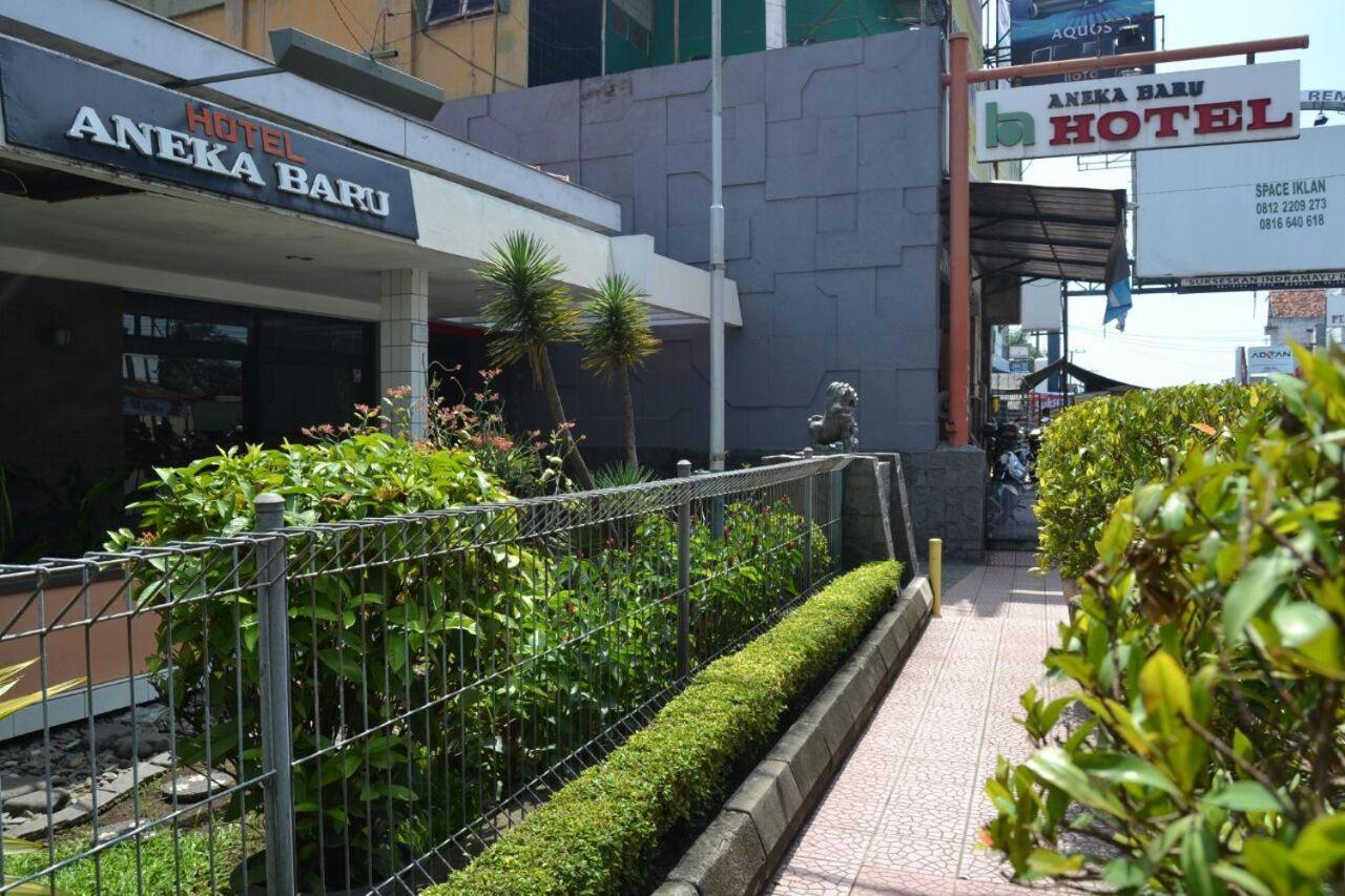 Hotel Aneka Baru Слеман Экстерьер фото